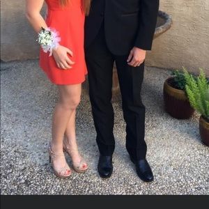 Cute, heeled Gianni Bini nude heels! Worn once.